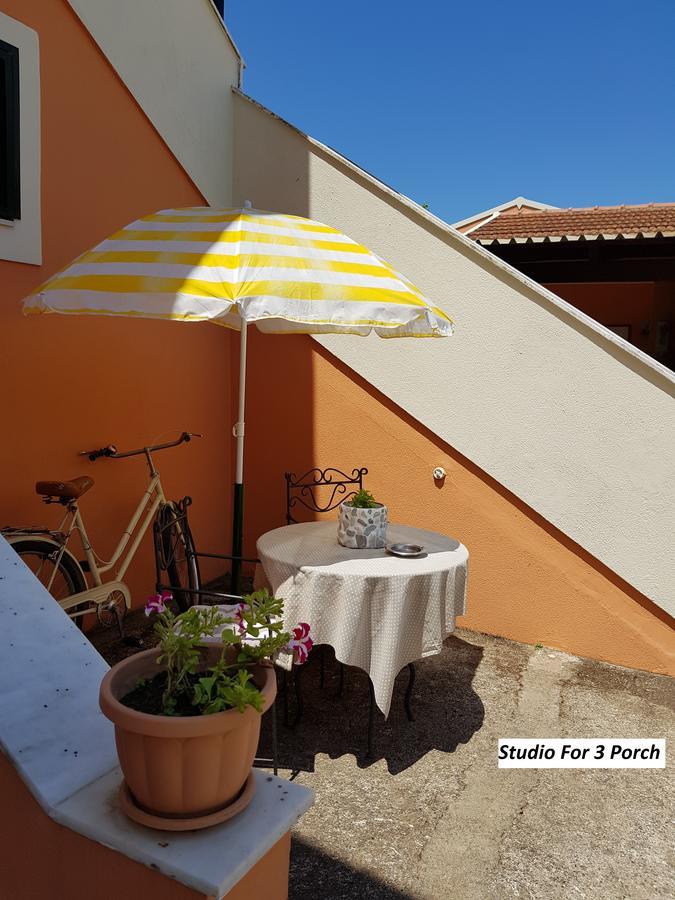 Varvara Studios & Apartments II Περουλάδες Εξωτερικό φωτογραφία